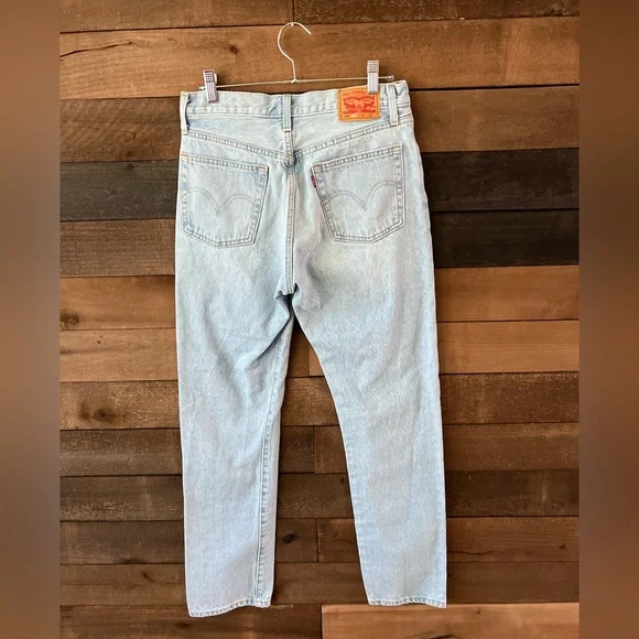 Levi’s 501® 150th Anniversary Light Wash Jeans – Floral Patched Knee – W28 L30 - Picture 13 of 15